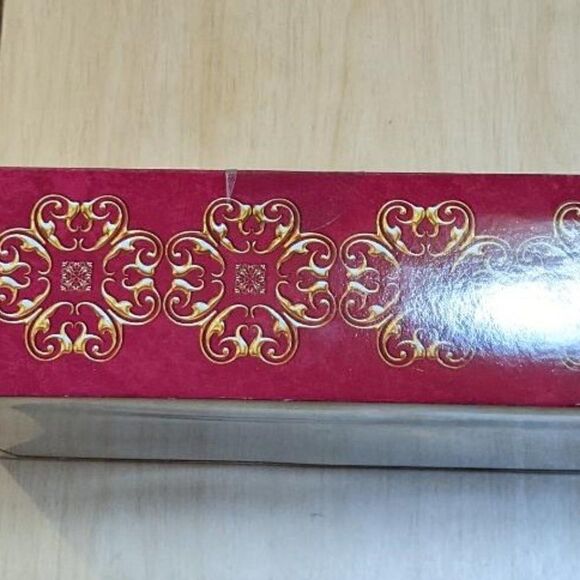 2011 Holiday Barbie Doll New Barbie Collector NIB - Picture 7 of 8